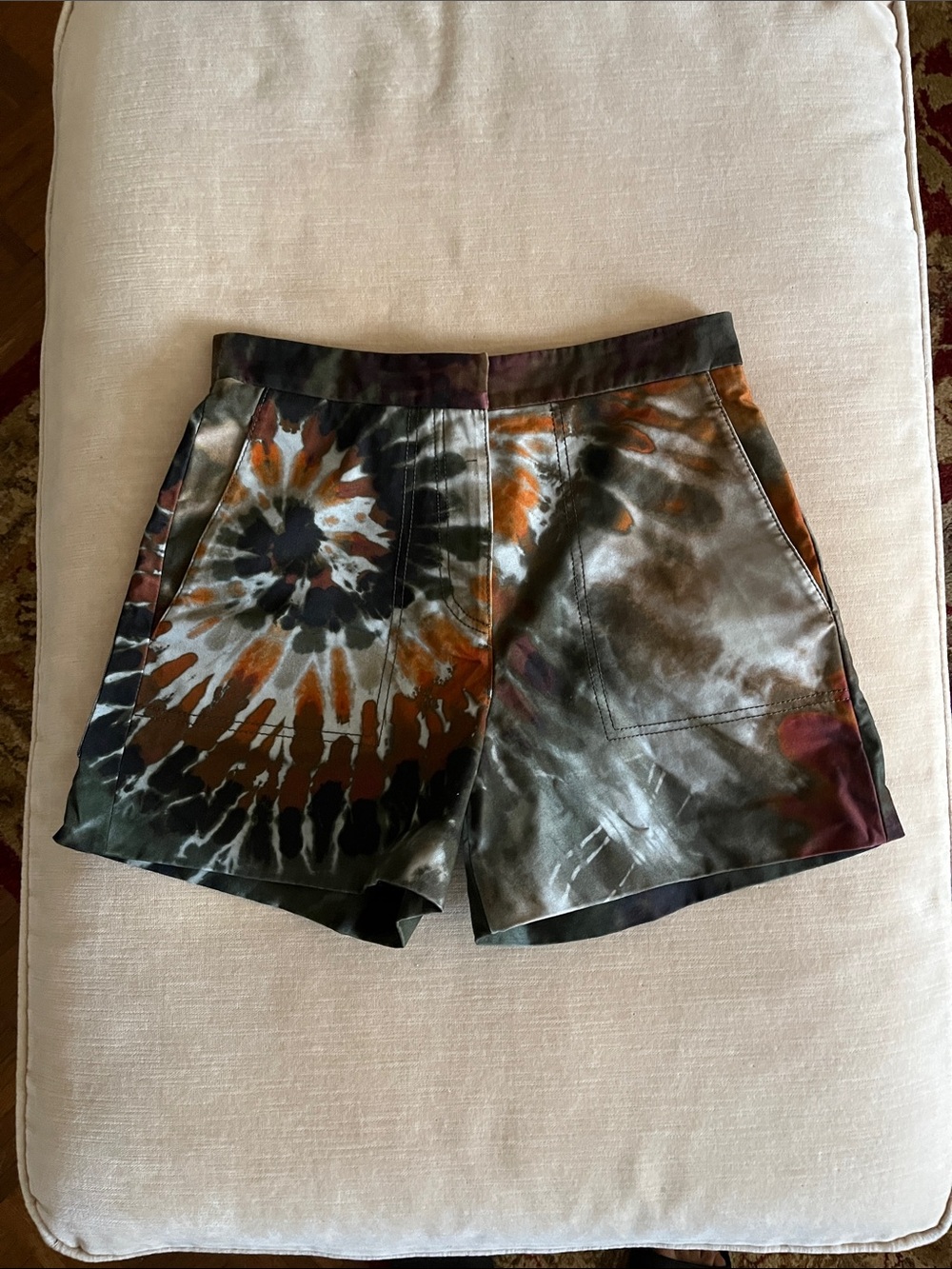 VALENTINO COTTON SHORTS SZ 2 EUC
